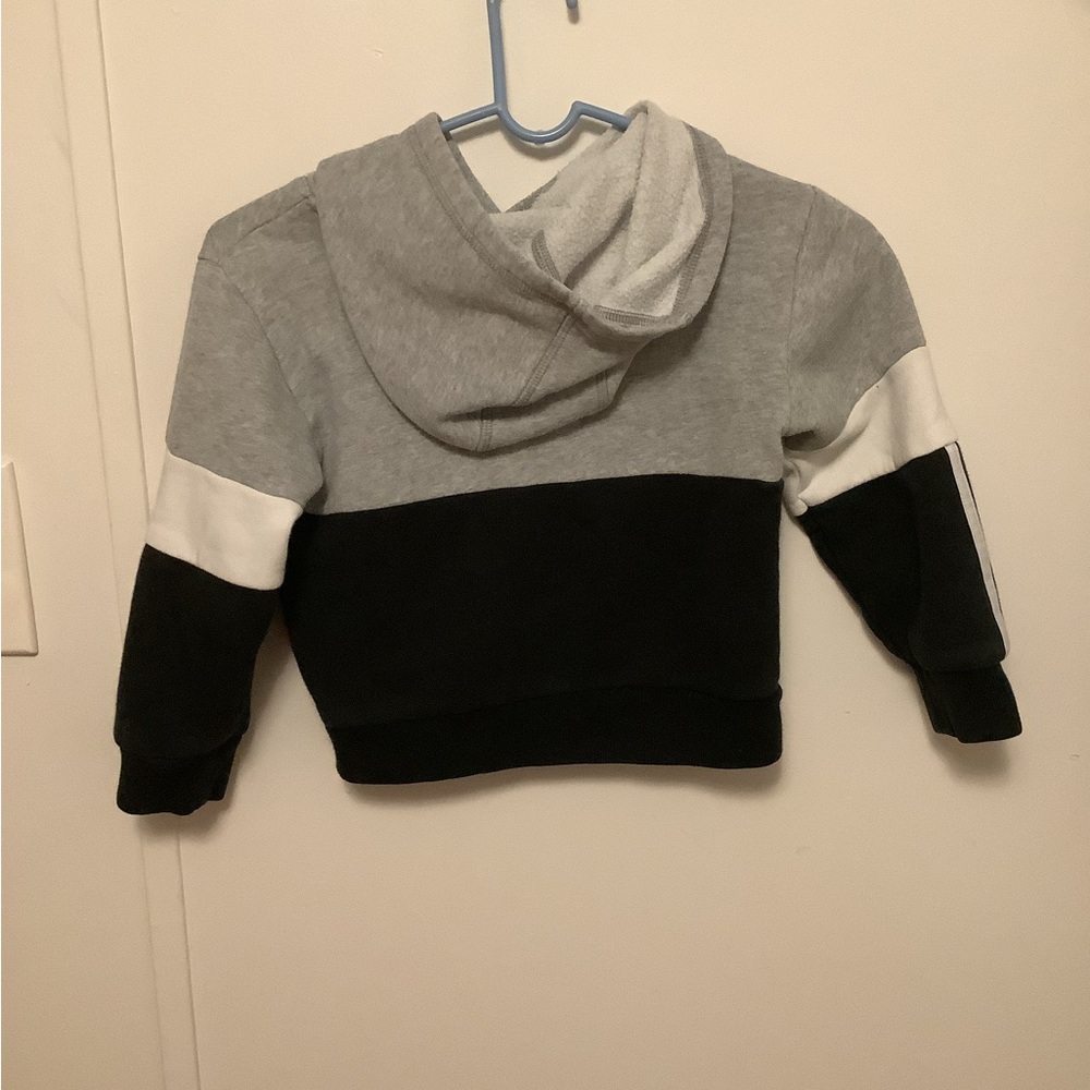 Sweatshirt - Picture 2 of 3